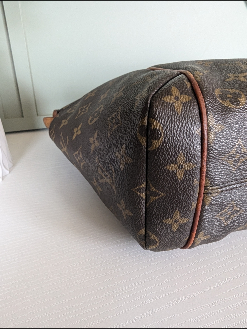 Louis Vuitton Totally PM. Monogram Tote Bag - Picture 10 of 16